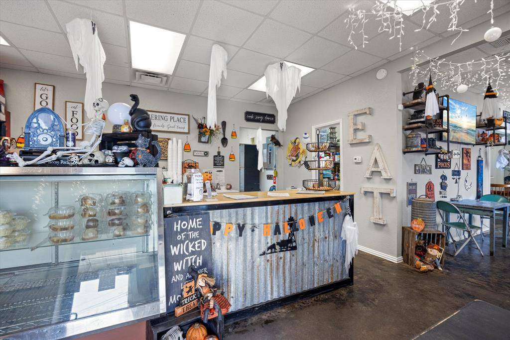 Santo, TX 76472,5 Wildcat Alley