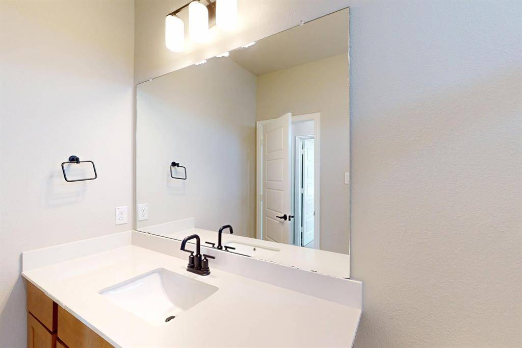 Denton, TX 76226,5104 Shady Grove Lane