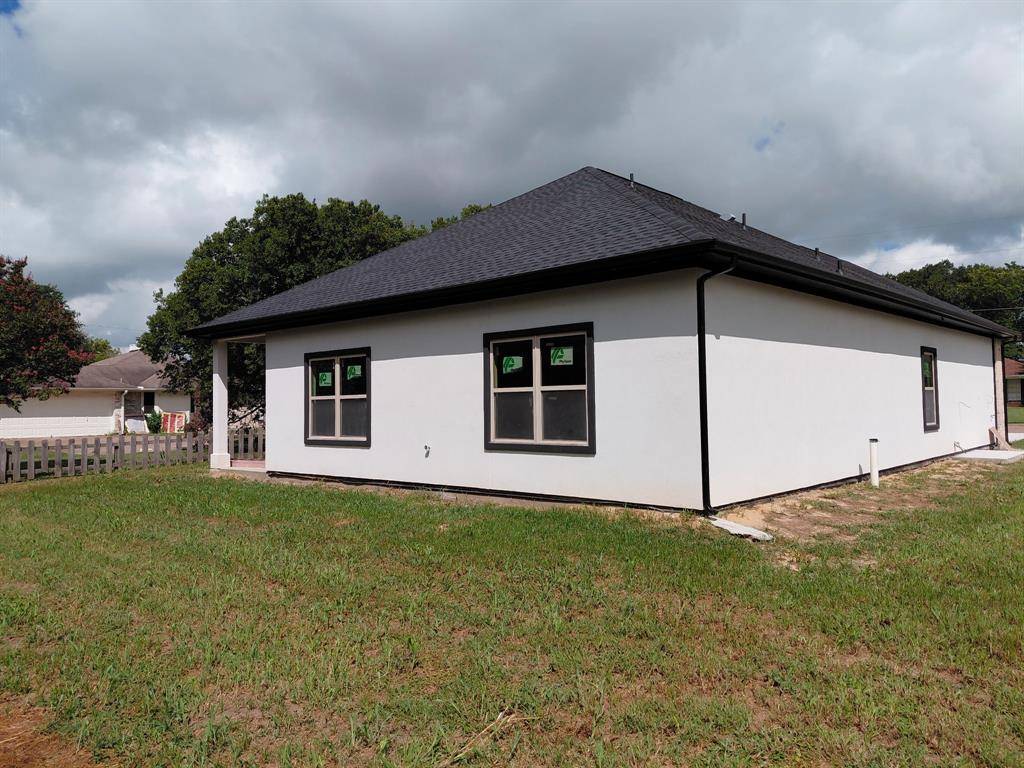 Mexia, TX 76667,834 Park