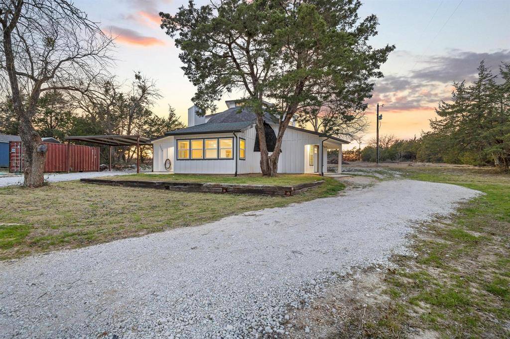 Whitewright, TX 75491,1325 Reynolds Road