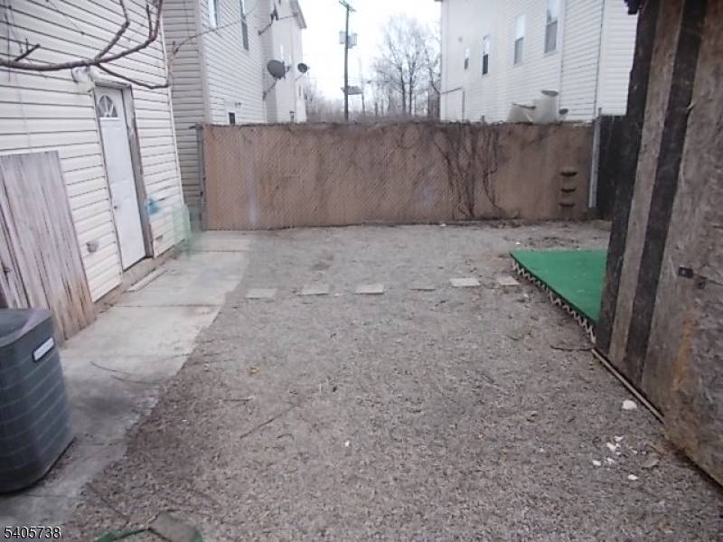 Elizabeth City, NJ 07206,68 Port Ave