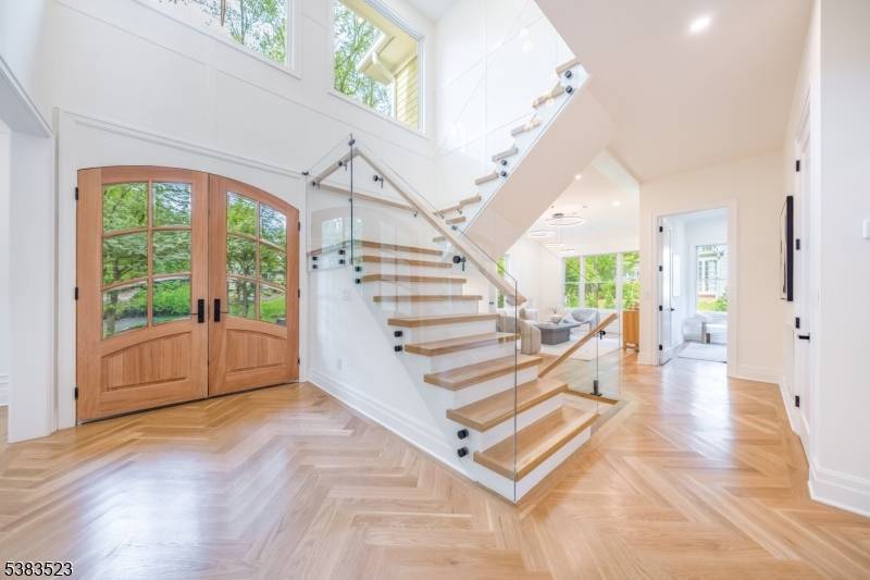 Millburn Twp., NJ 07078,12 Coniston Rd