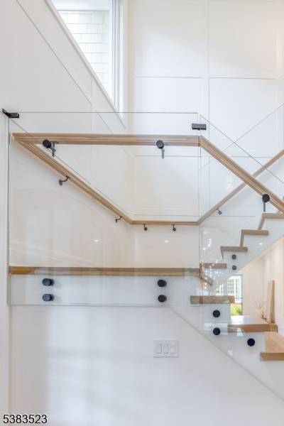 Millburn Twp., NJ 07078,12 Coniston Rd