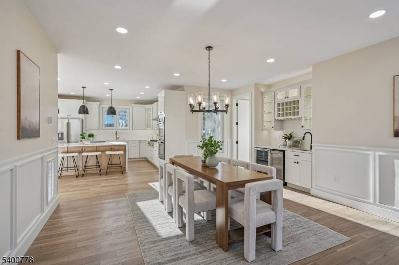 Westfield Town, NJ 07090,207 N SCOTCH PLAINS AVE