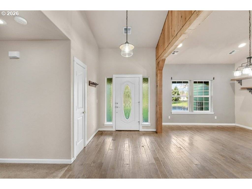 Glide, OR 97443,272 SCHLOEMAN LN