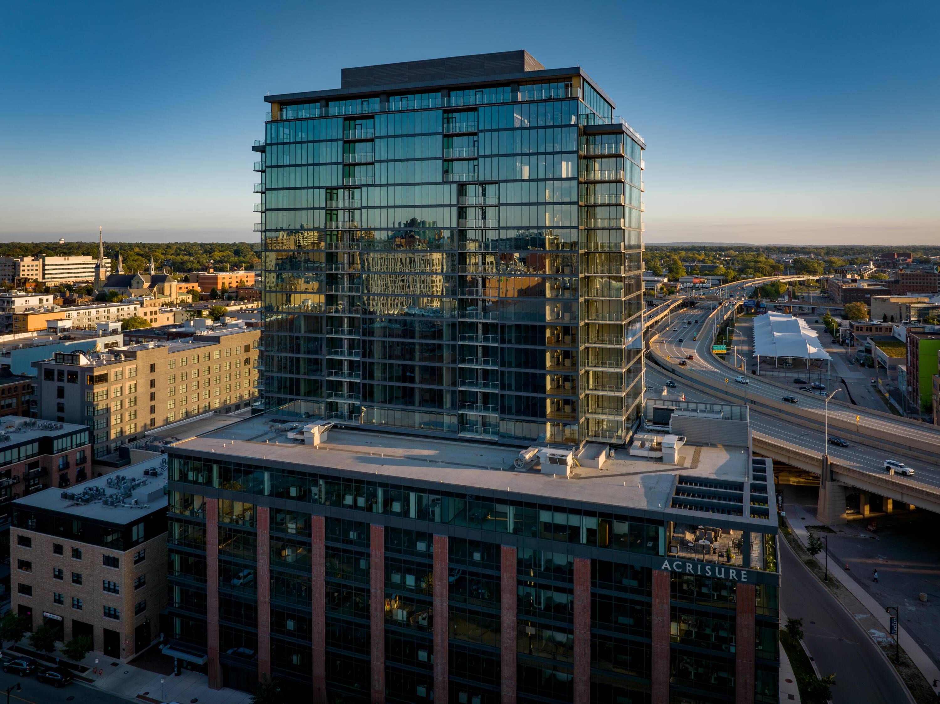 Grand Rapids, MI 49503,144 Oakes ST SW #2006