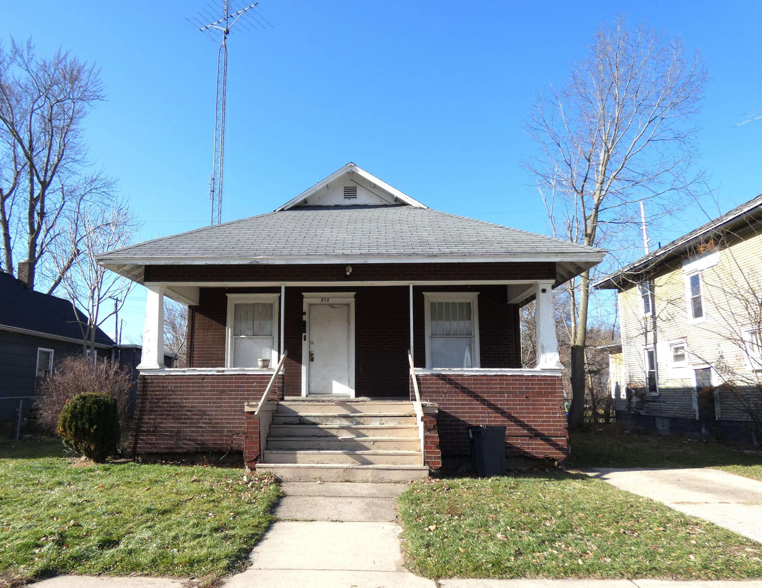 Benton Harbor, MI 49022,972 Pearl ST