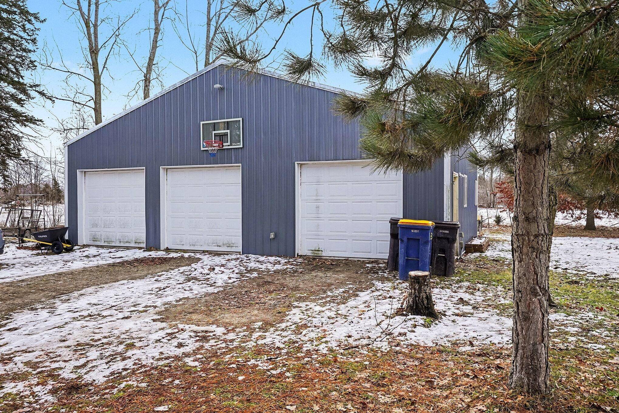 West Olive, MI 49460,11262 Pierce ST