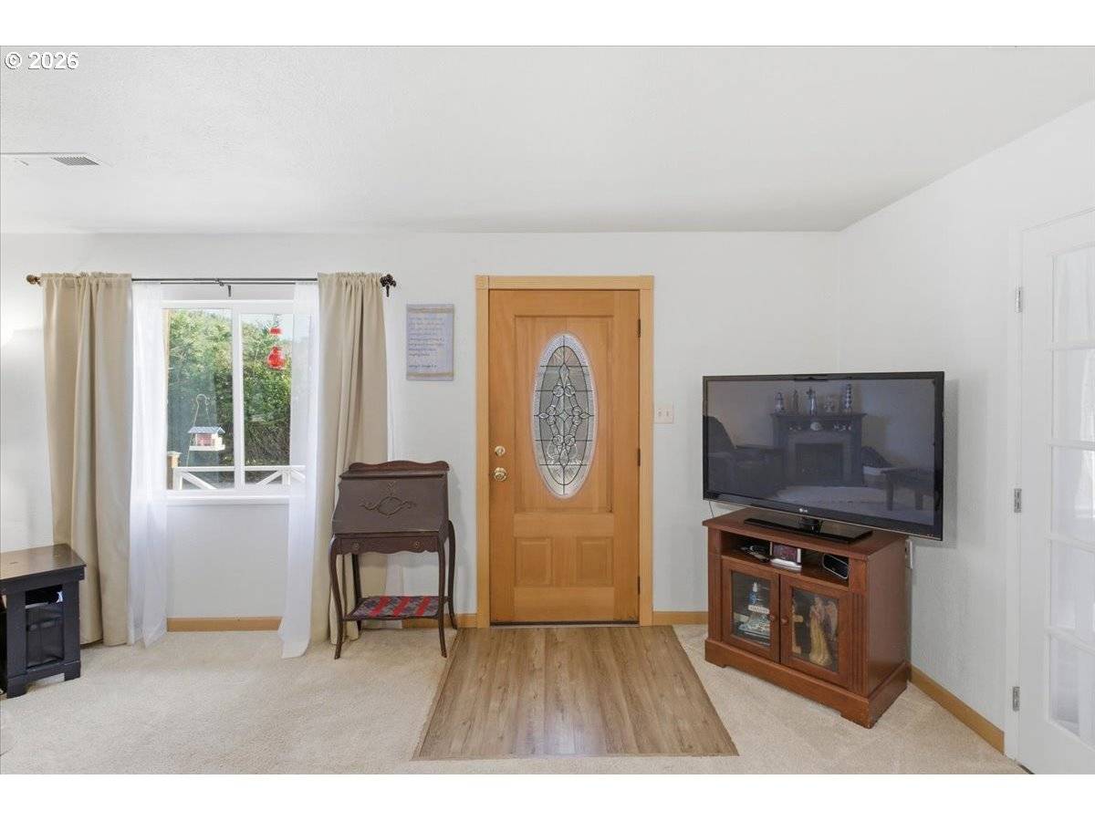 Sweet Home, OR 97386,2295 CEDAR ST