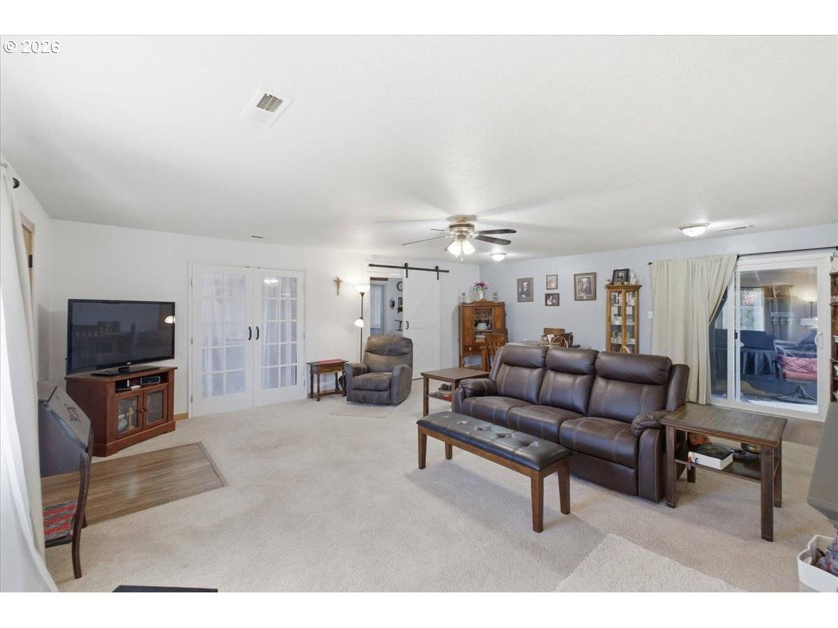 Sweet Home, OR 97386,2295 CEDAR ST