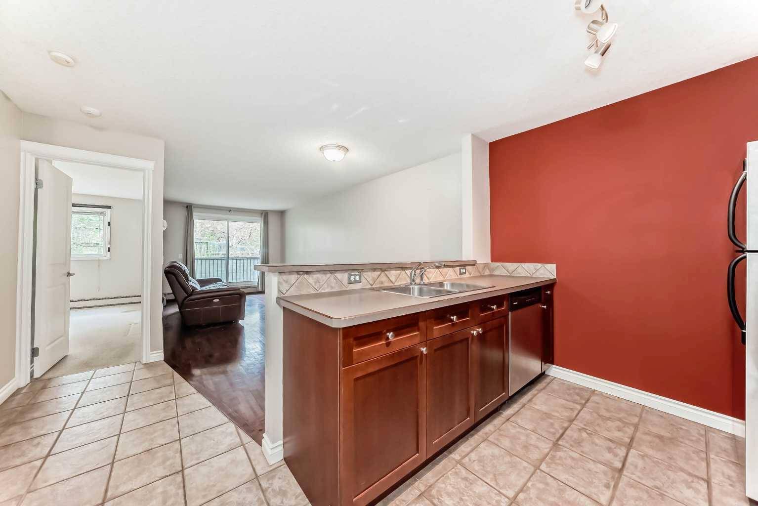 Calgary, AB T2E 0H6,420 3 AVE NE #204