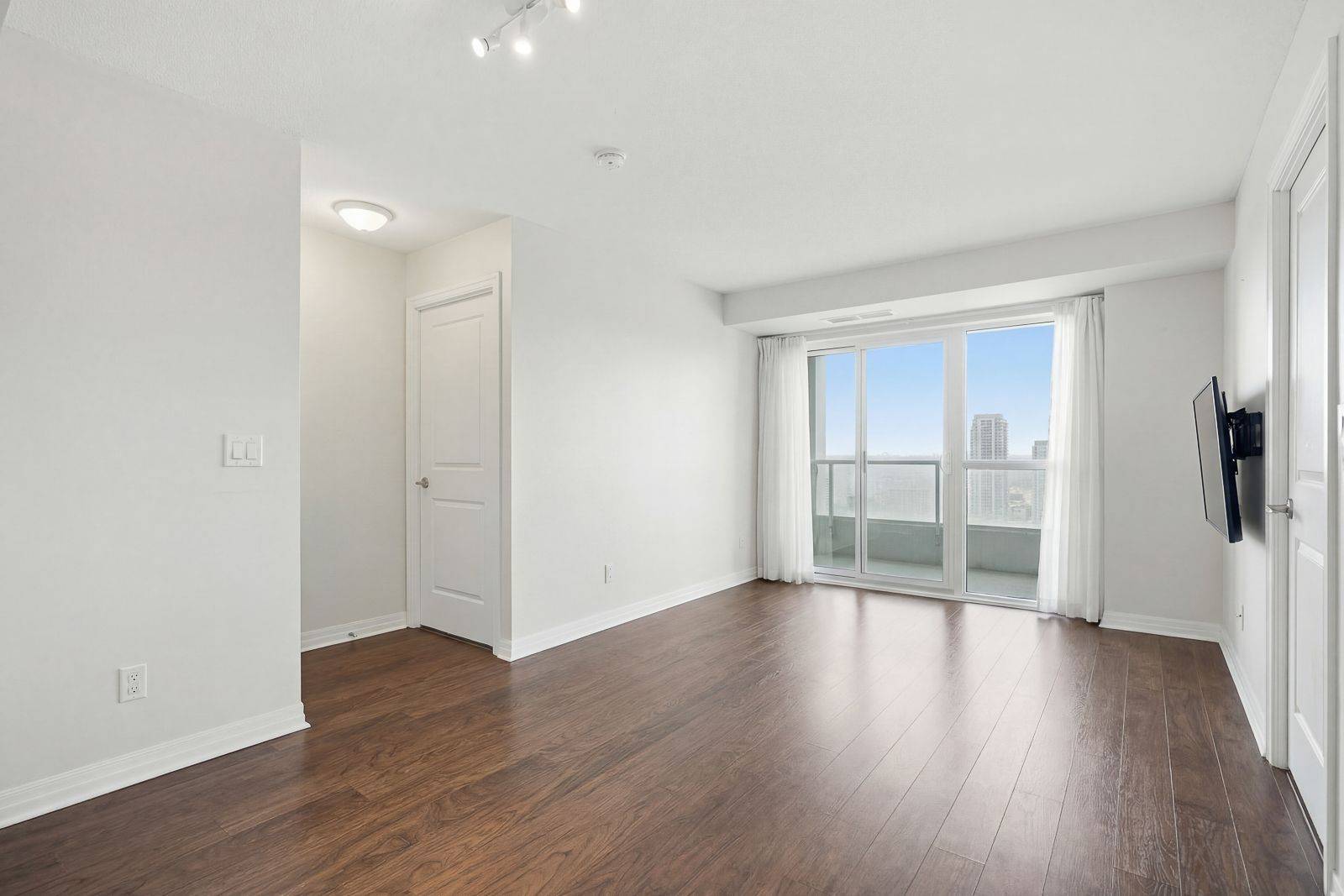 275 Yorkland RD #2511, Toronto C15, ON M2J 0B4