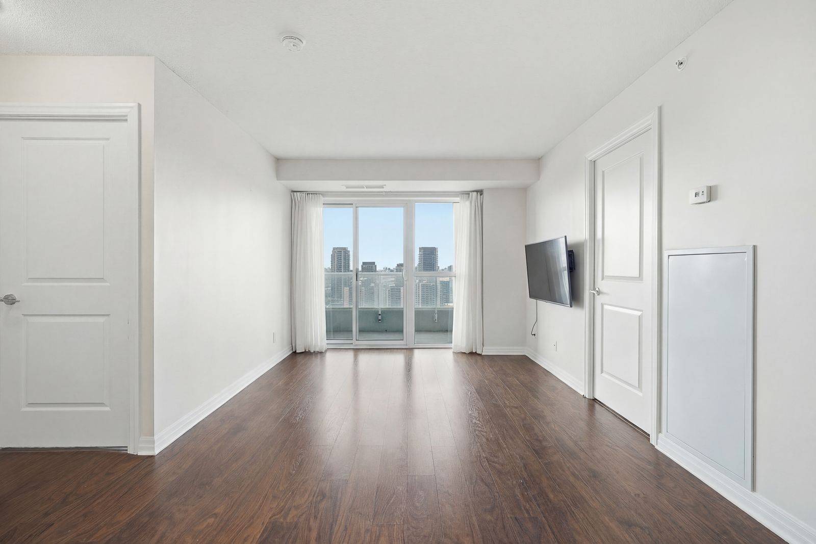 275 Yorkland RD #2511, Toronto C15, ON M2J 0B4