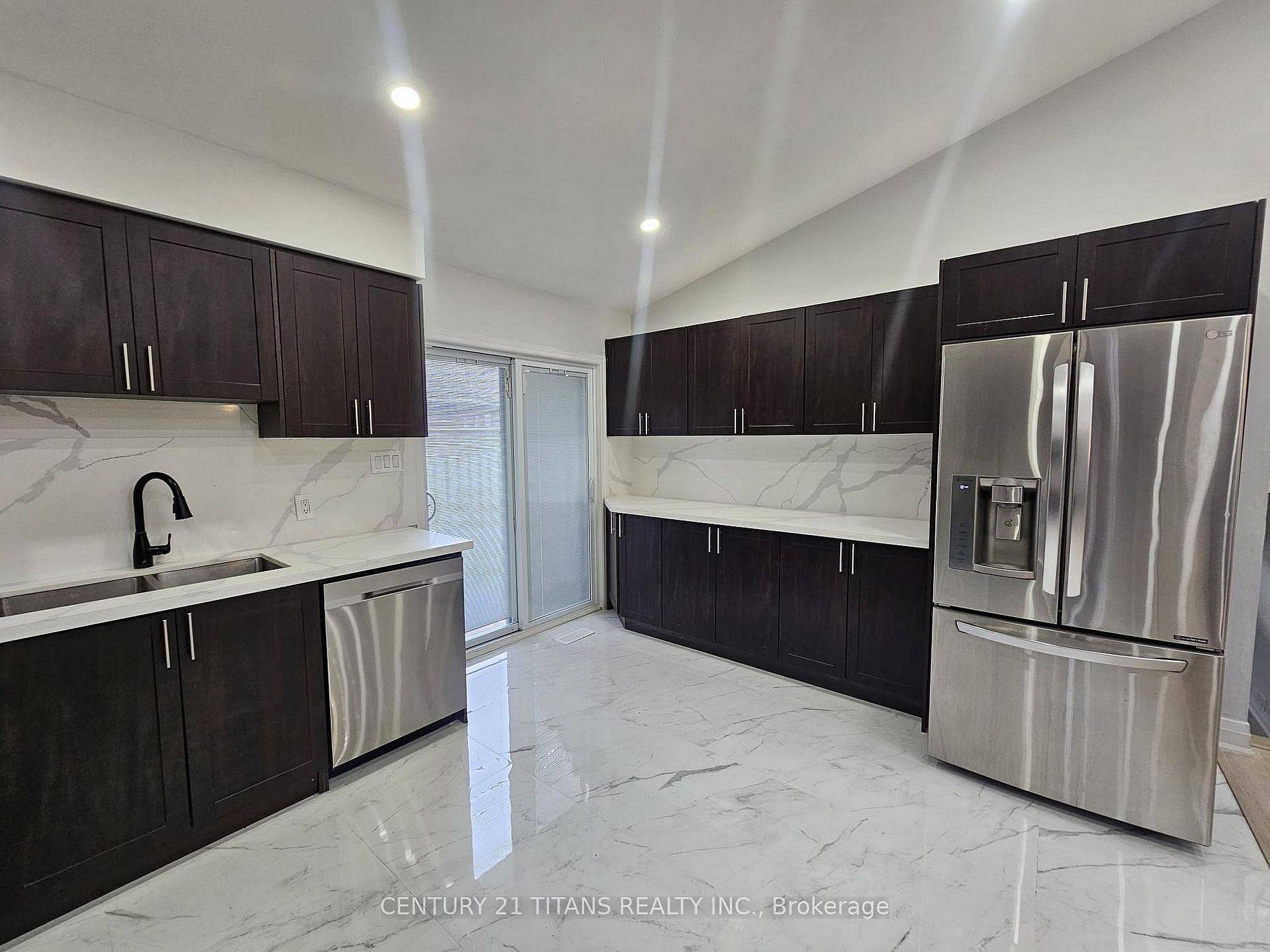 Oshawa, ON L1G 8C3,1959 Dalhousie CRES #Main Floor