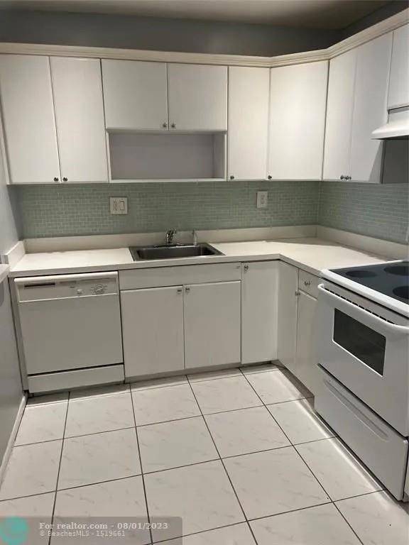 Coral Springs, FL 33065,4131 NW 88th Ave #206