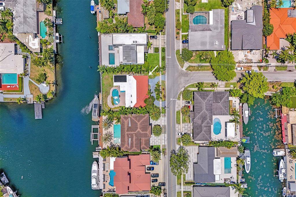 North Miami, FL 33181,12900 N Bayshore Dr