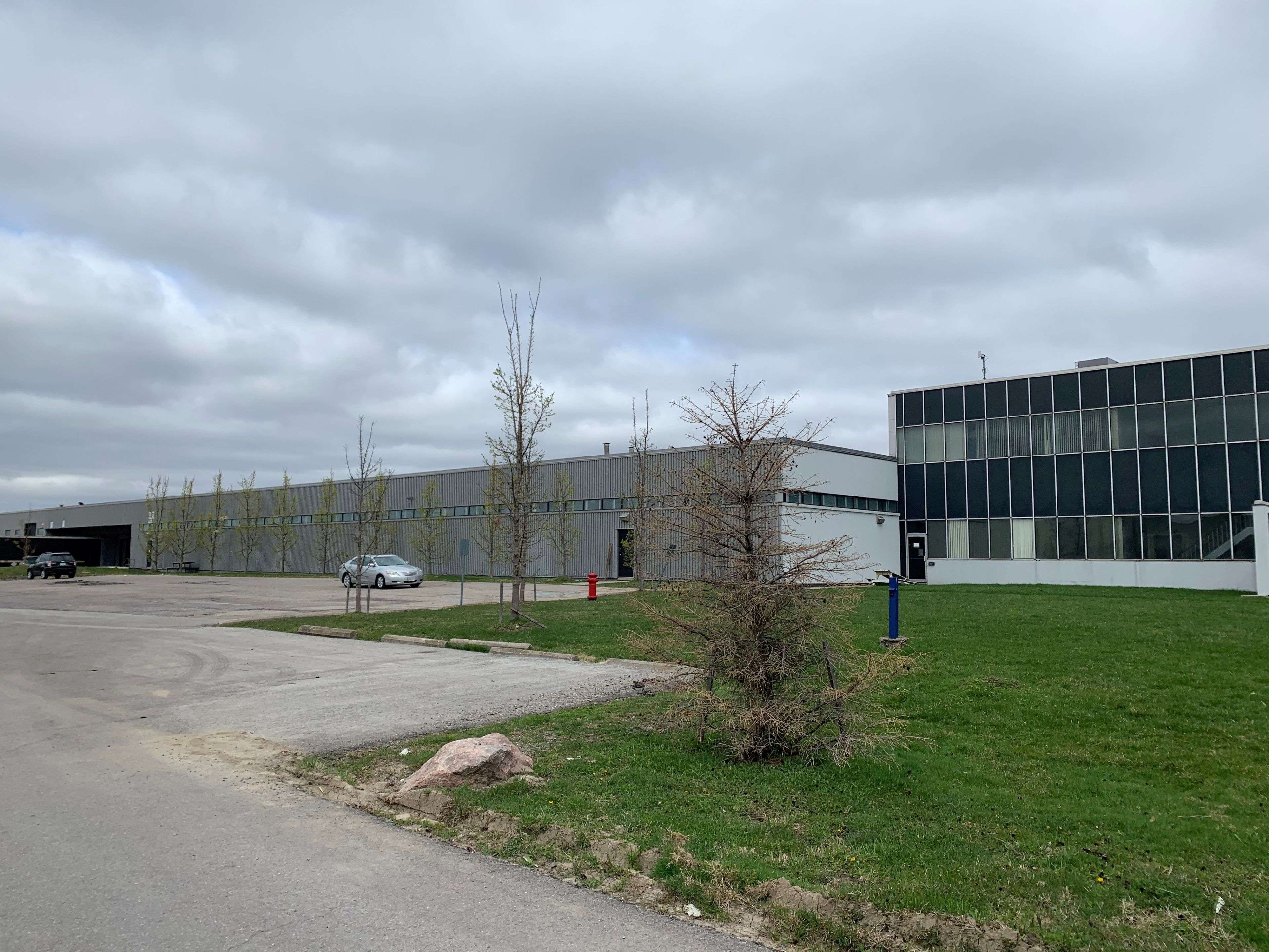 Richmond Hill, ON L4C 4Y9,500 Edward AVE #2+1B