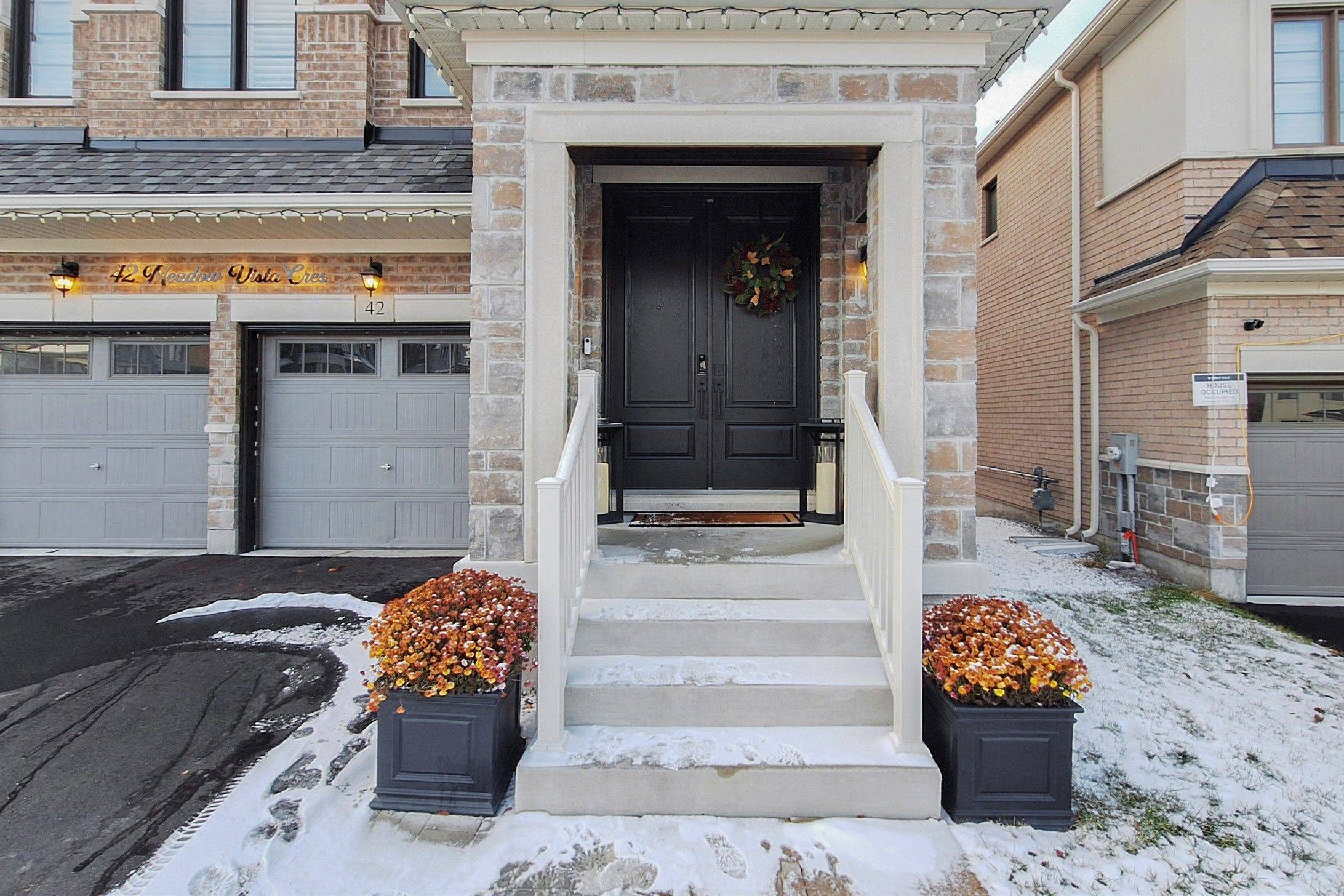 East Gwillimbury, ON L9N 0T4,42 Meadow Vista CRES