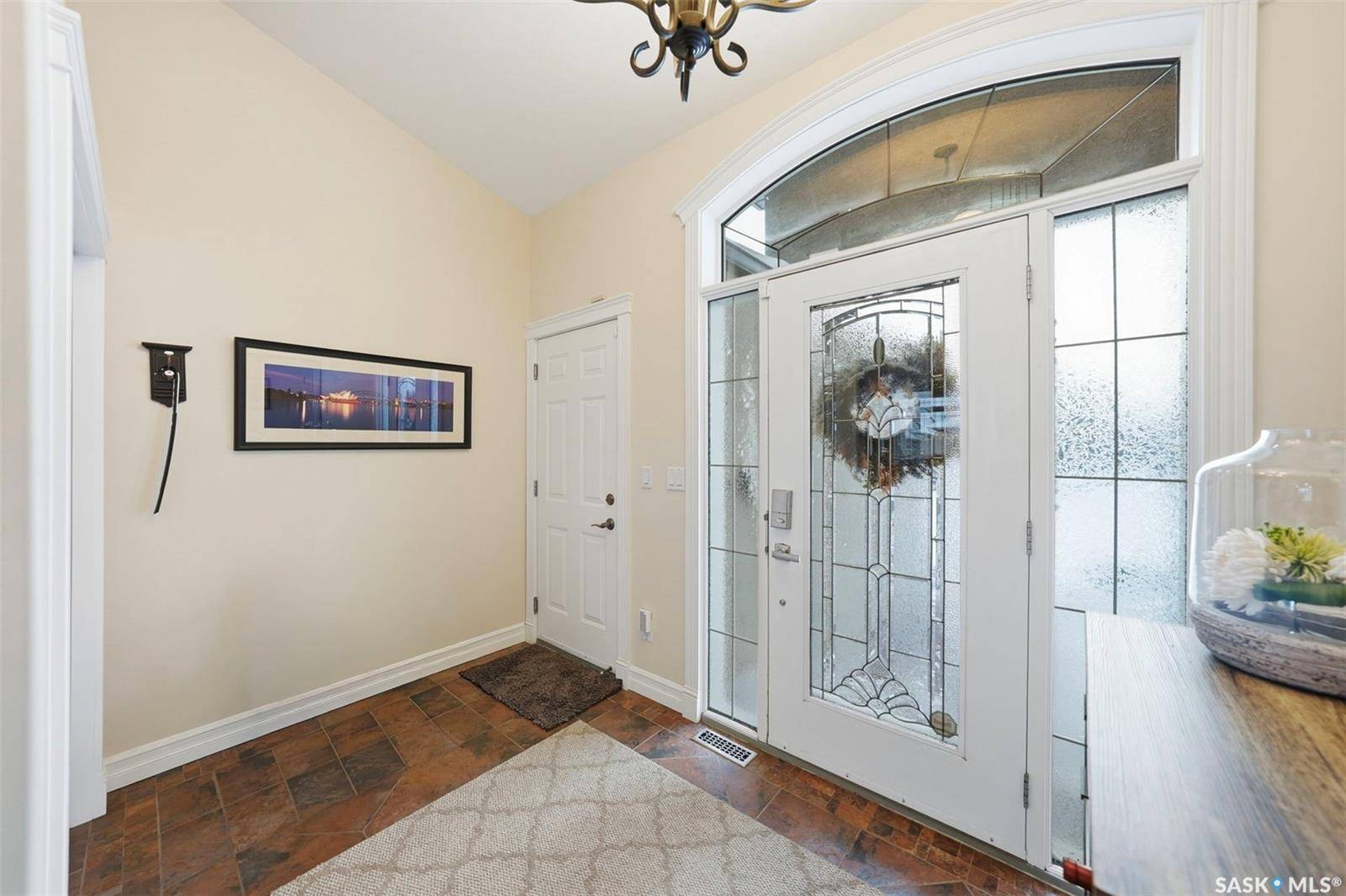 Saskatoon, SK S7V 1E1,1202 Beechmont VIEW