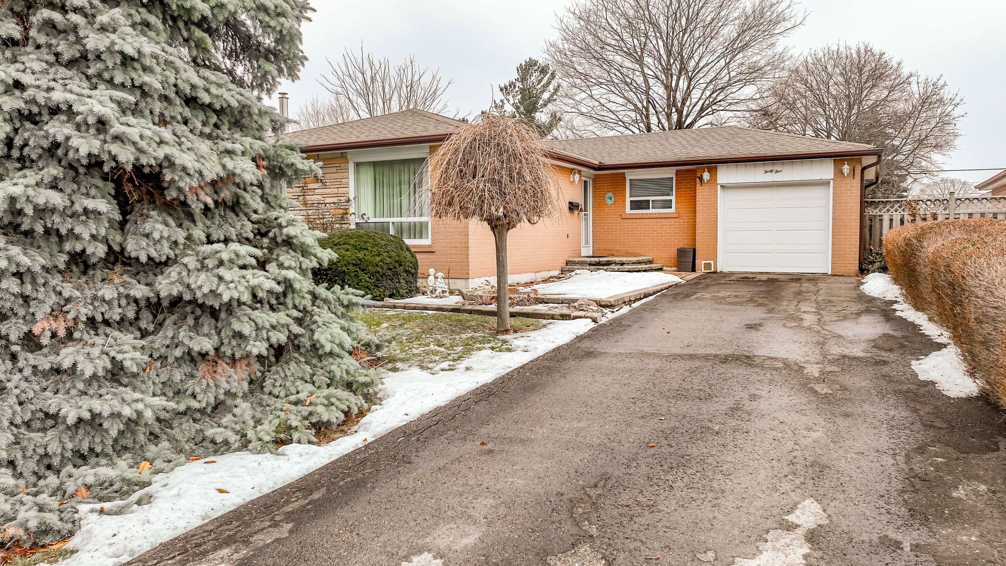 Brampton, ON L6T 2K5,45 Belmont DR