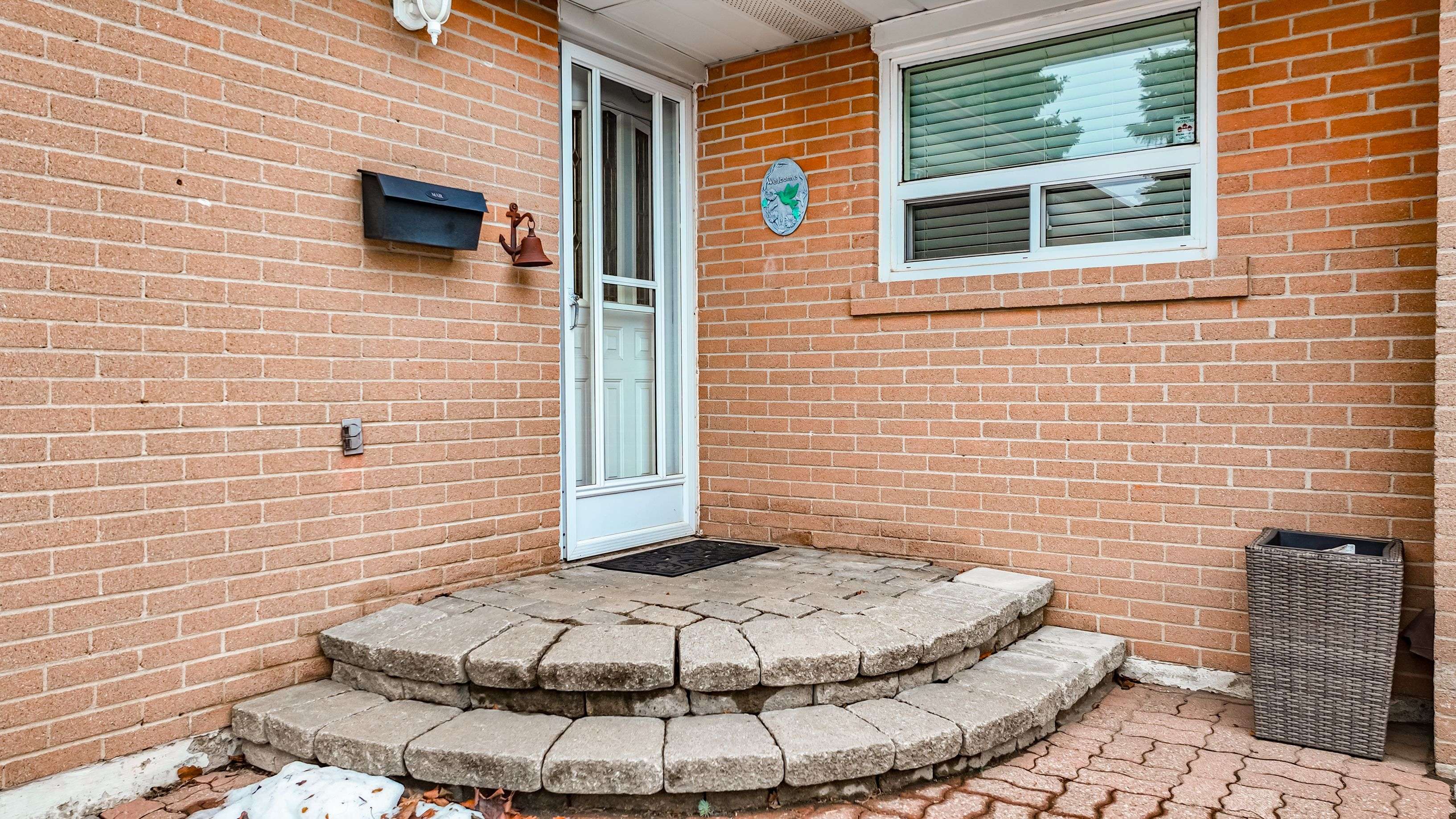 Brampton, ON L6T 2K5,45 Belmont DR