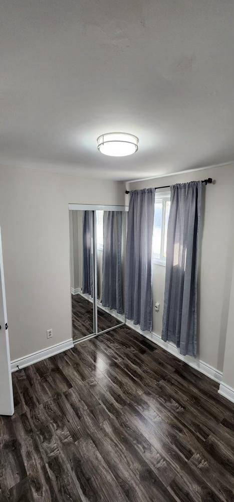 Brampton, ON L6V 2H2,23 Gable DR