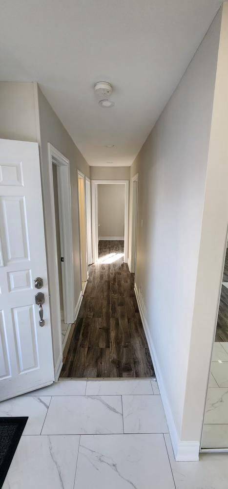 Brampton, ON L6V 2H2,23 Gable DR