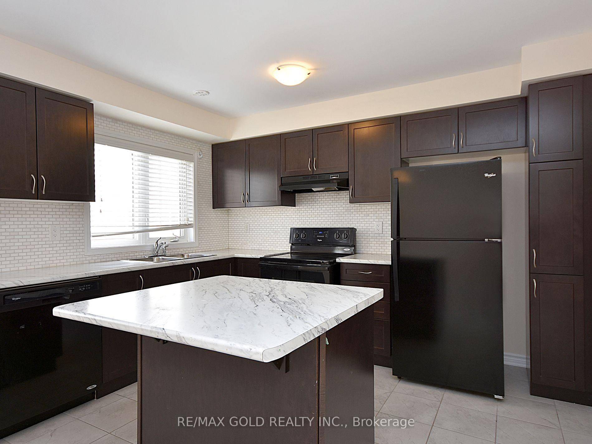 Brampton, ON L7A 4P2,75 Metro CRES