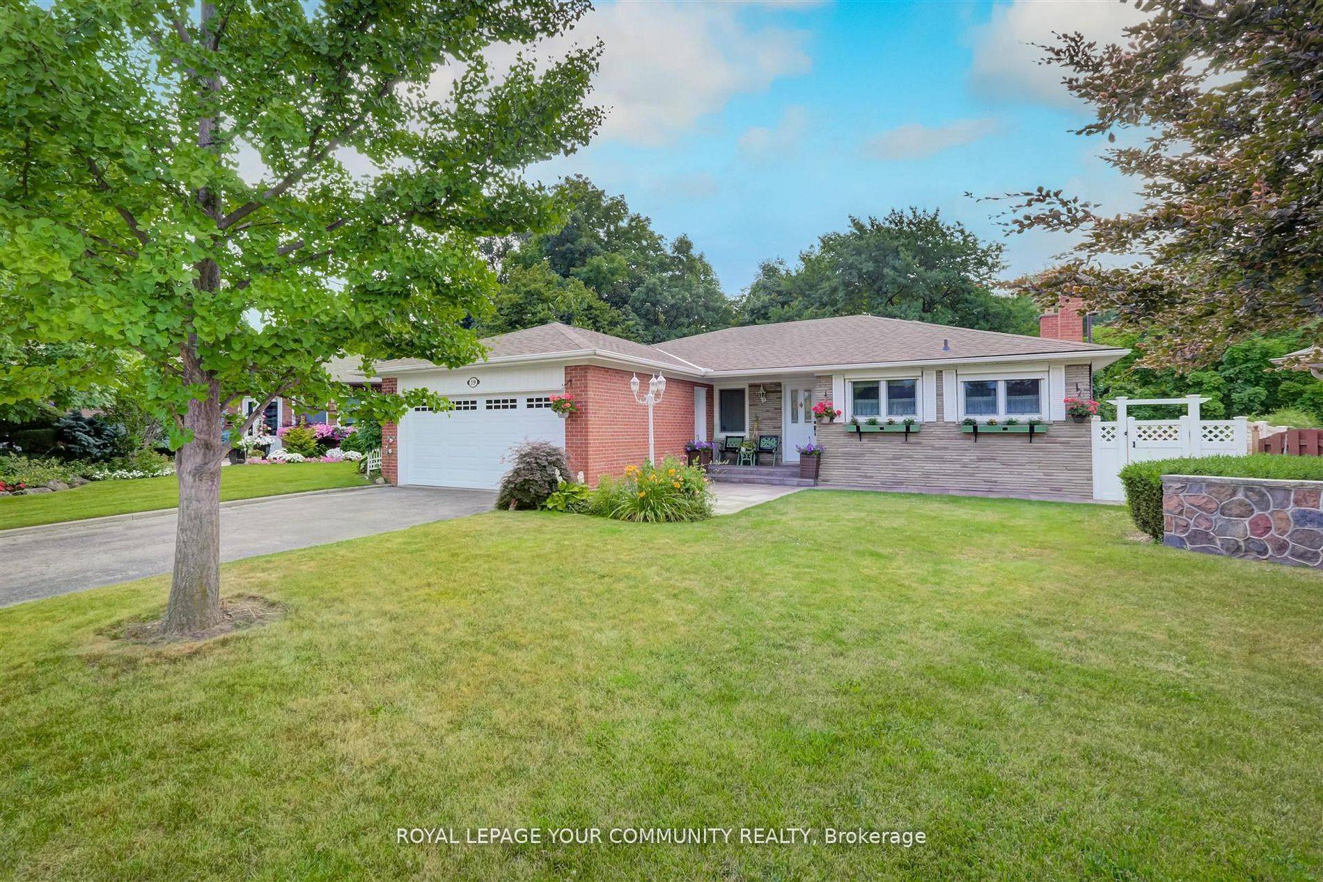 Toronto W05, ON M3M 1S2,19 Peacham Cres CRES #(Lower)