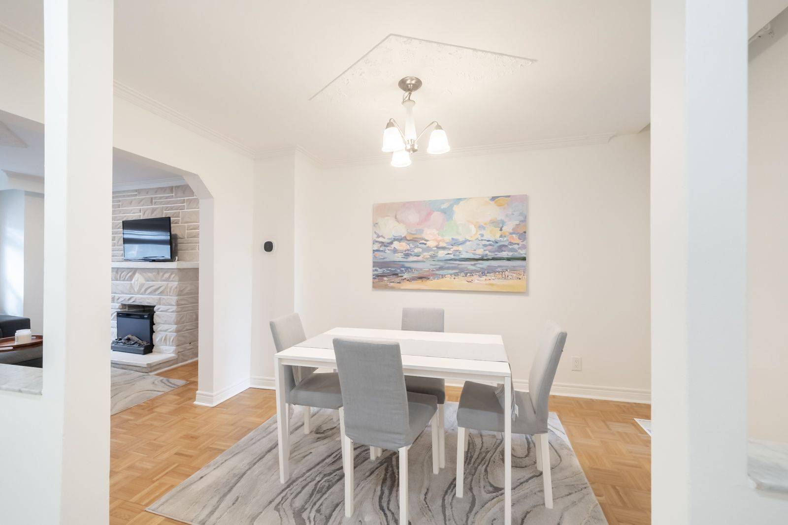 Toronto W03, ON M6N 2W6,557 Perth AVE #Upper