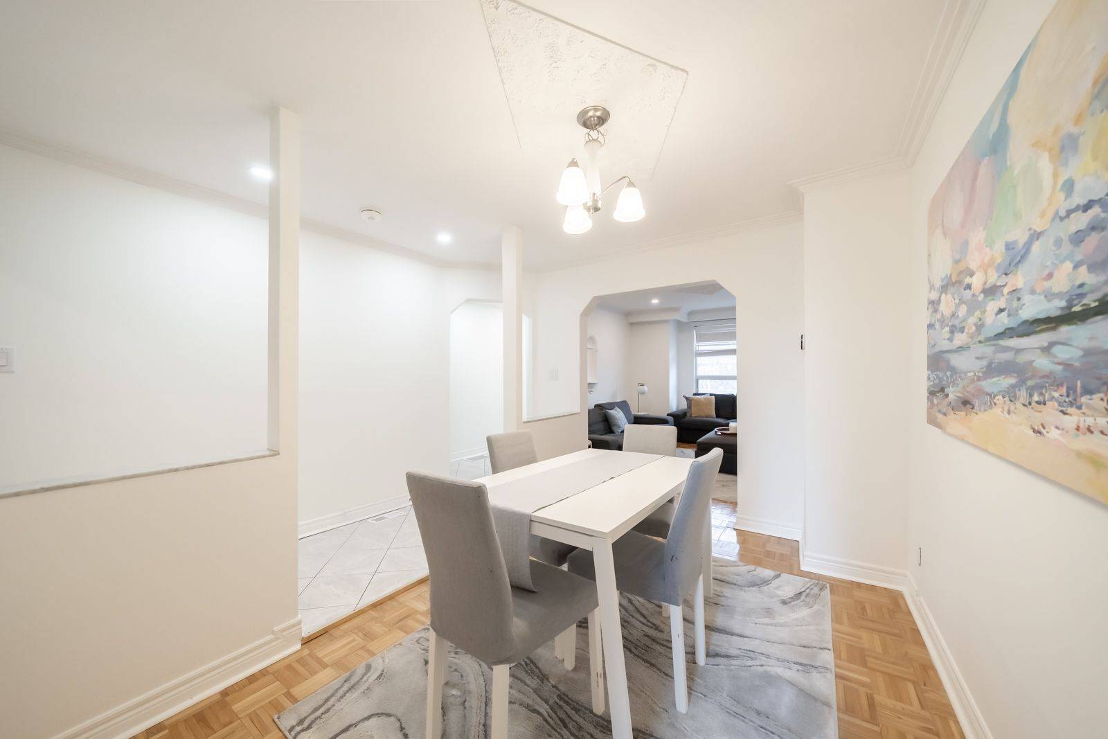 Toronto W03, ON M6N 2W6,557 Perth AVE #Upper