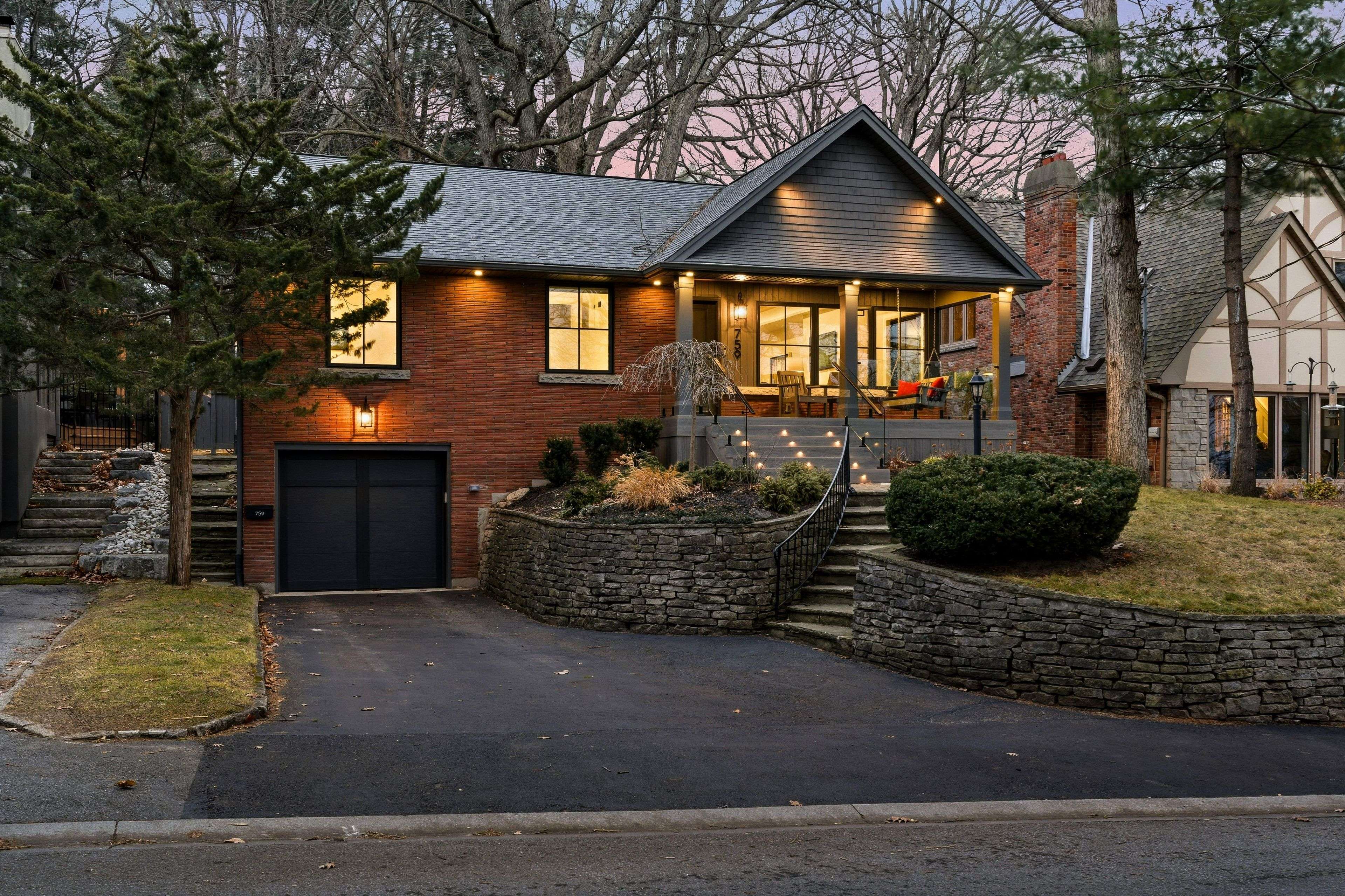 Burlington, ON L7T 2M2,759 Shadeland AVE