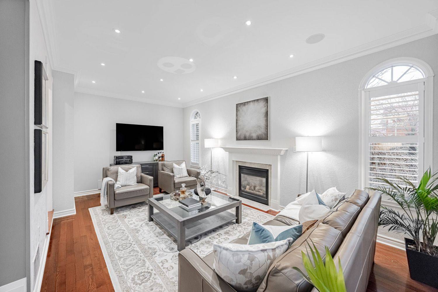 Mississauga, ON L5N 7W1,6358 Lisgar DR