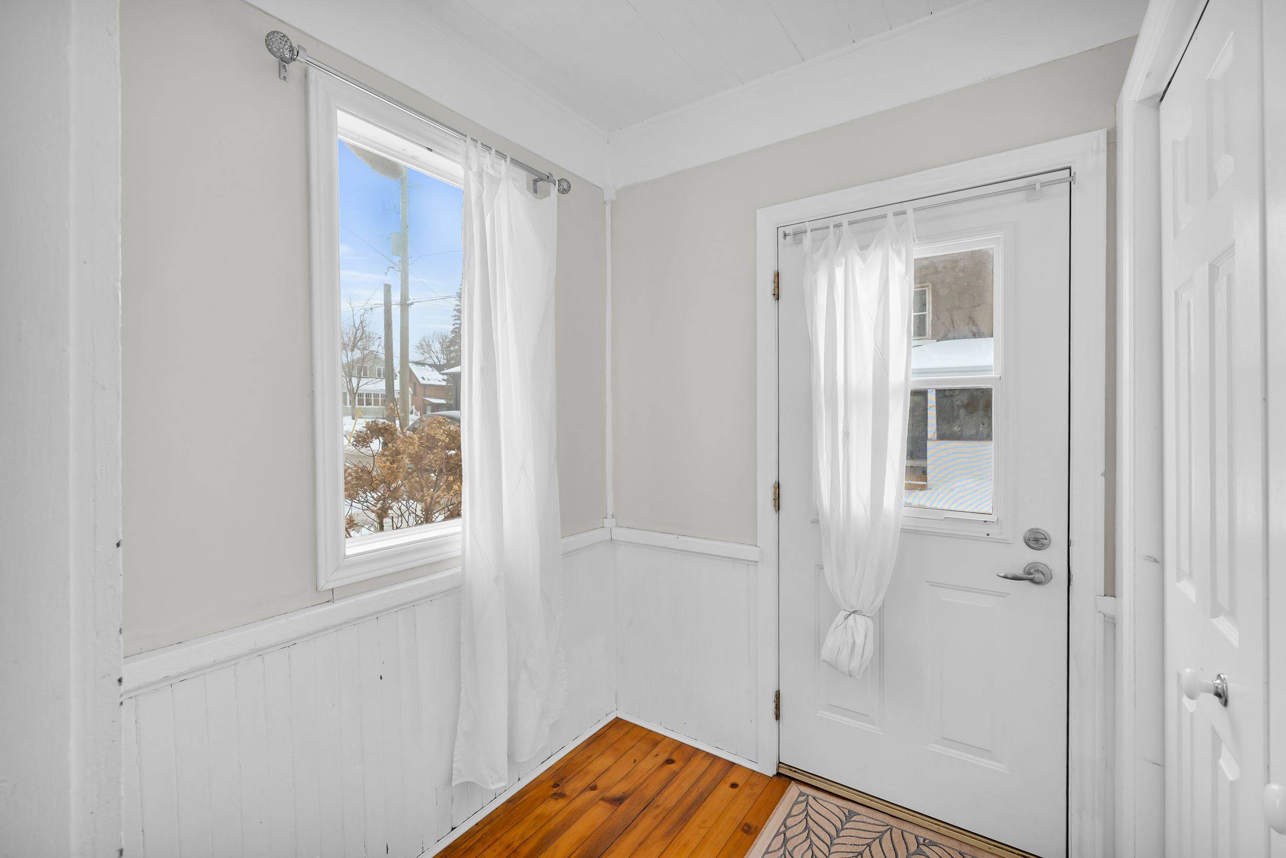 Brockville, ON K6V 2R6,50 Bartholomew ST