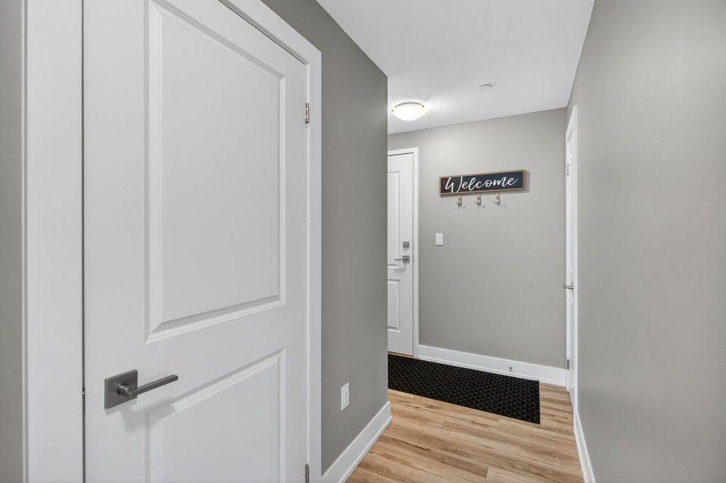 Hamilton, ON L8B 1Z2,450 Dundas ST E #611