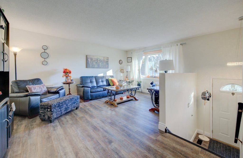 Kitchener, ON N2N 1W6,34 Willow Green CT