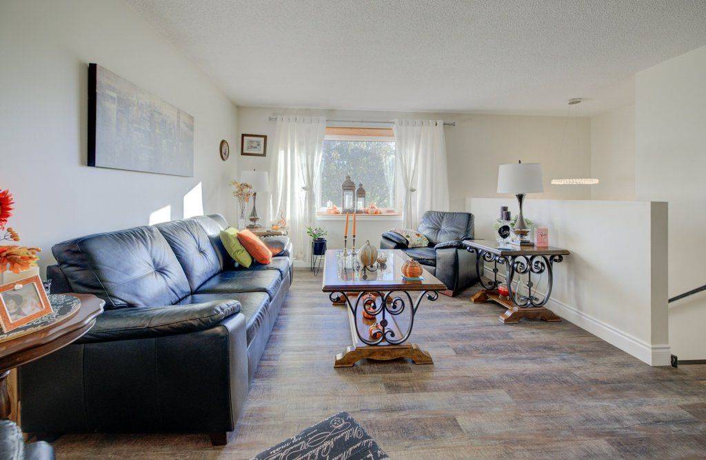 Kitchener, ON N2N 1W6,34 Willow Green CT