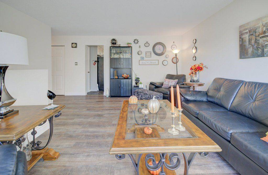 Kitchener, ON N2N 1W6,34 Willow Green CT