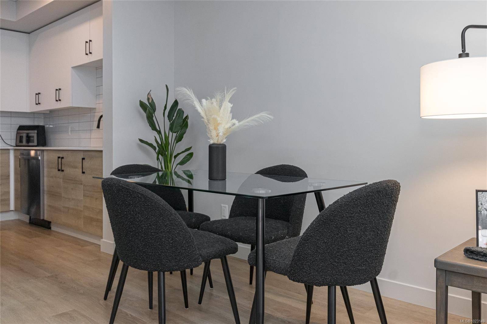 Langford, BC V9B 6R1,2465 Gateway Rd #204