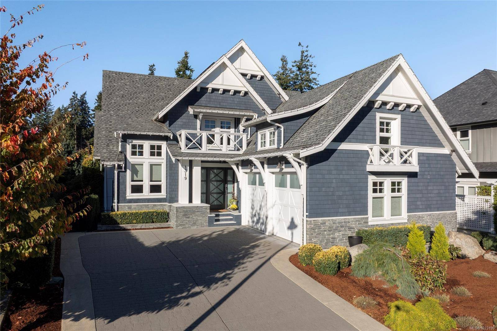 Langford, BC V9B 0R9,1319 Champions Crt