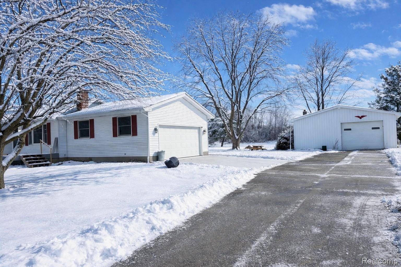 Clio, MI 48420,2452 W Willard RD