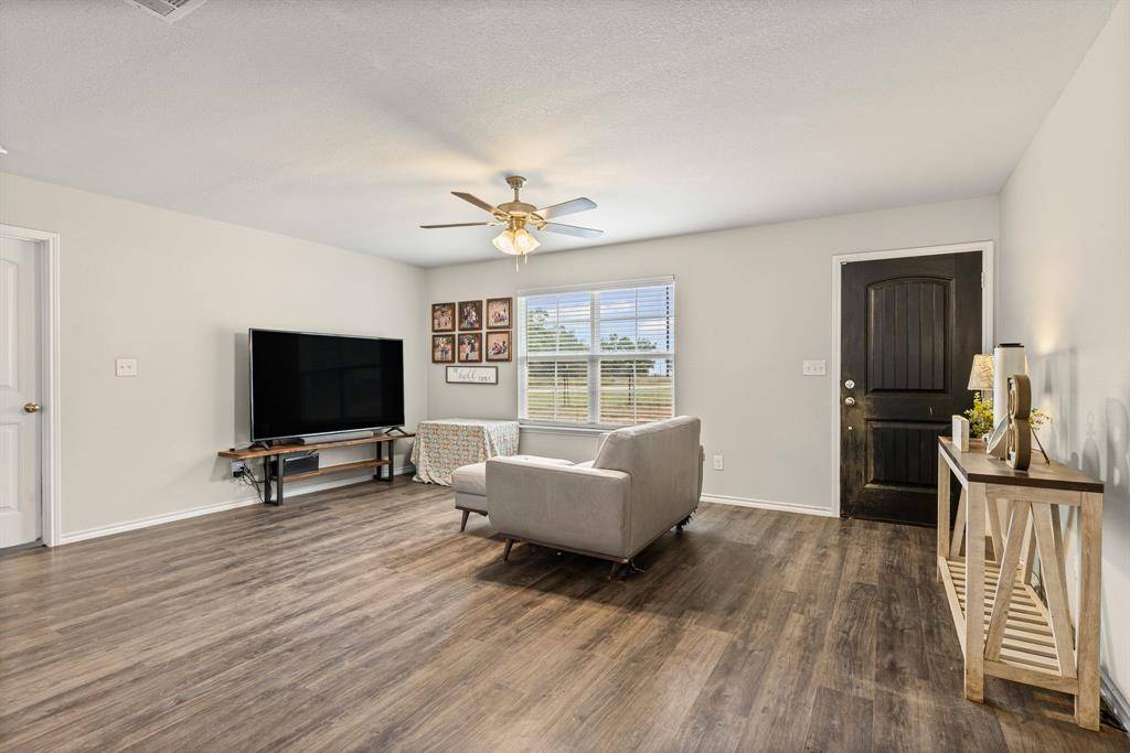 Springtown, TX 76082,396 Wild Hill Oak Drive