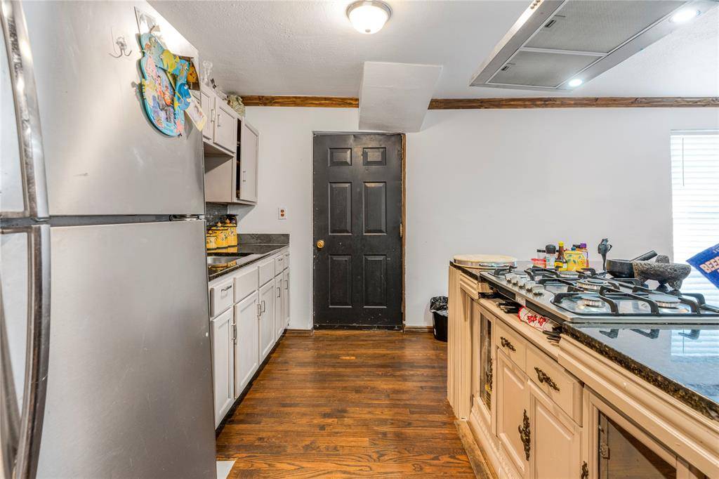 Dallas, TX 75232,548 Elston Drive