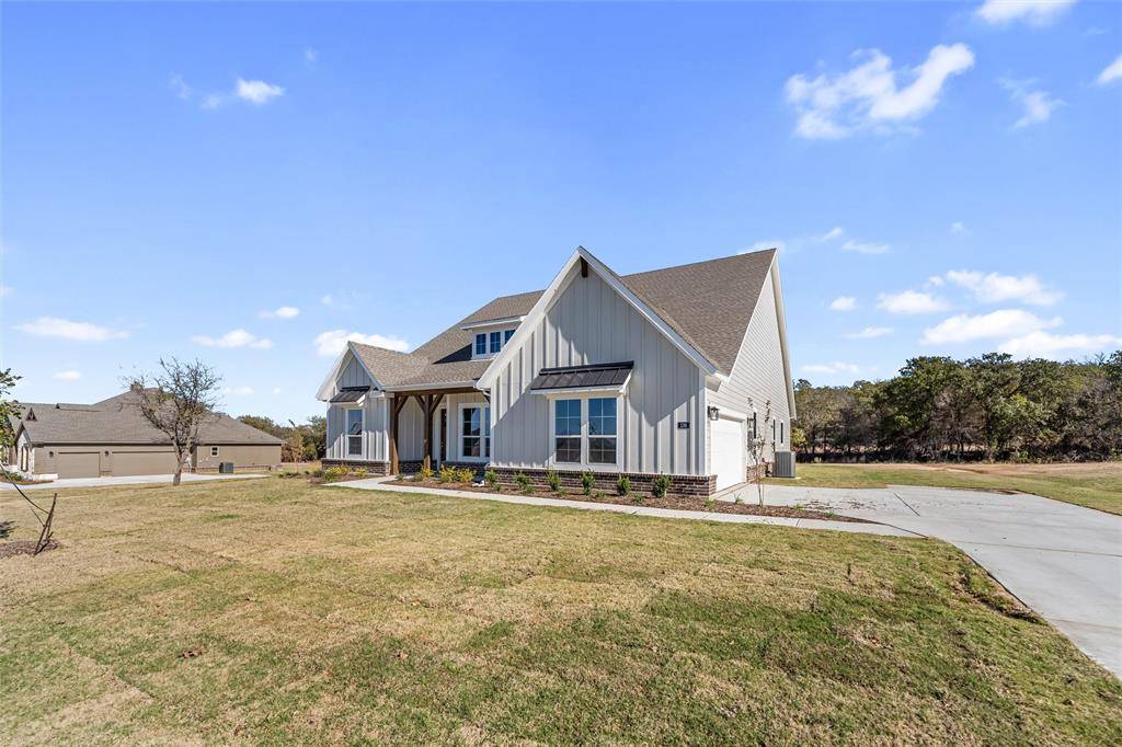 Springtown, TX 76082,136 Oak Grove Way