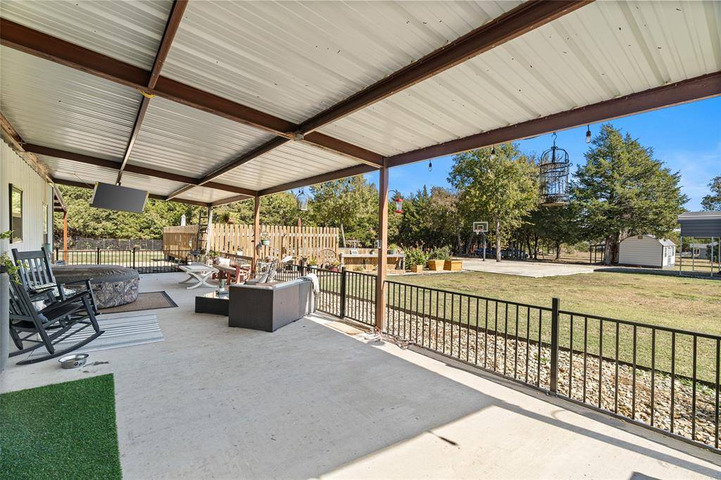 Leonard, TX 75452,245 County Road 4921