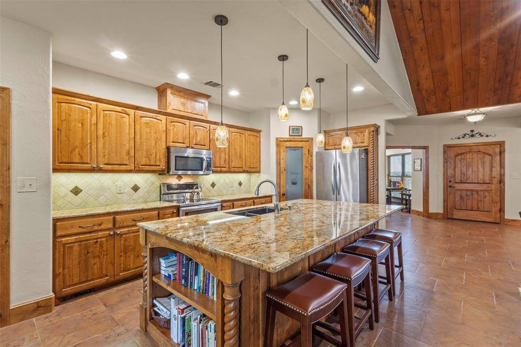 Gordonville, TX 76245,168 Texoma Bluffs Circle