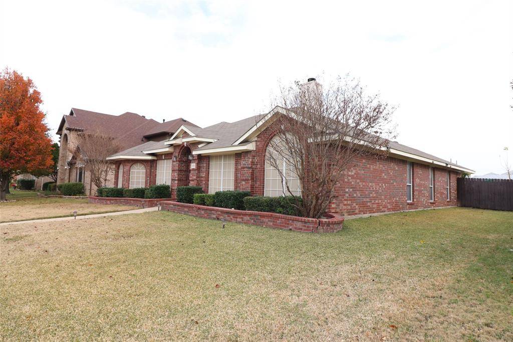 Garland, TX 75040,2202 Lone Pecan Drive