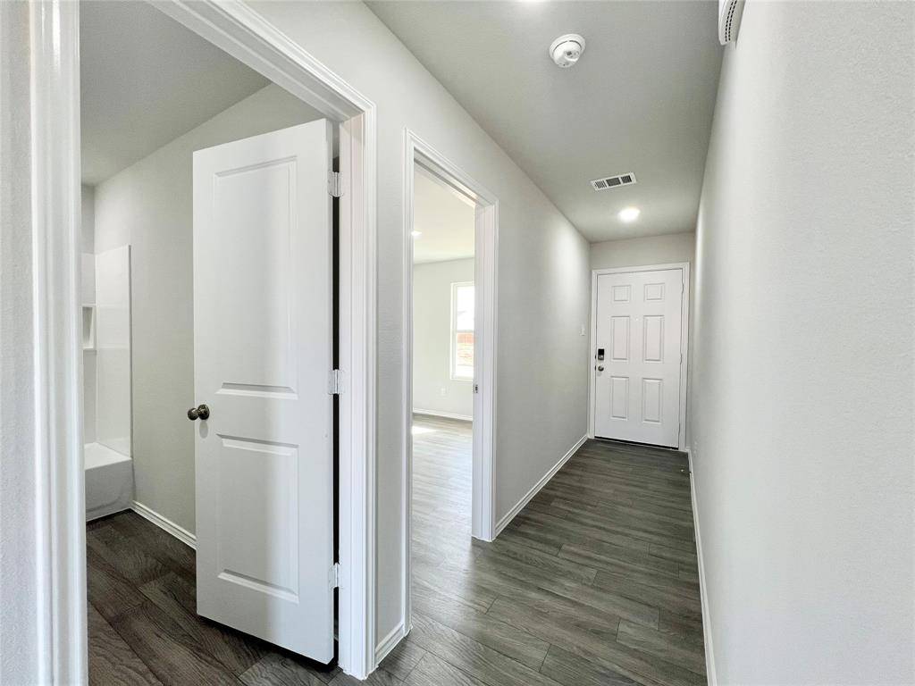 Cleburne, TX 76031,829 Bluffview Drive