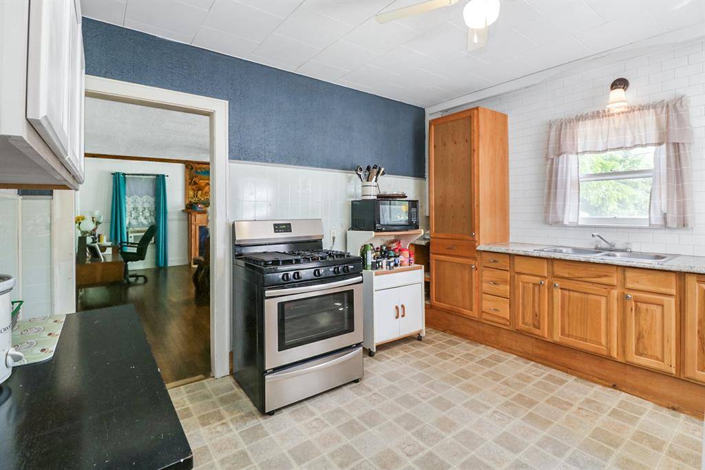 Coleman, TX 76834,605 W Walnut Street