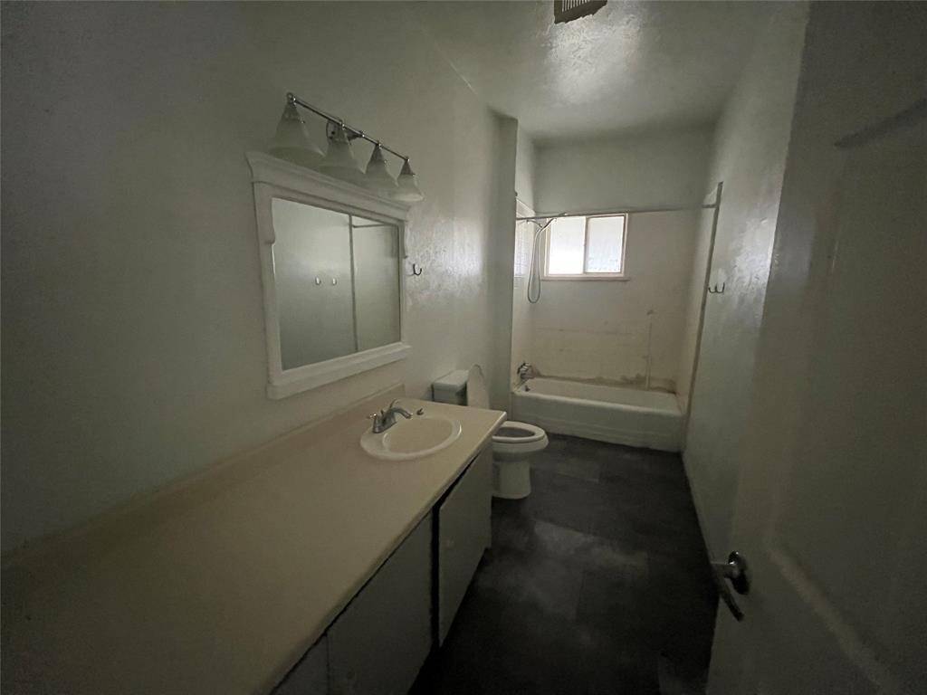 Terrell, TX 75160,308 N Catherine Street